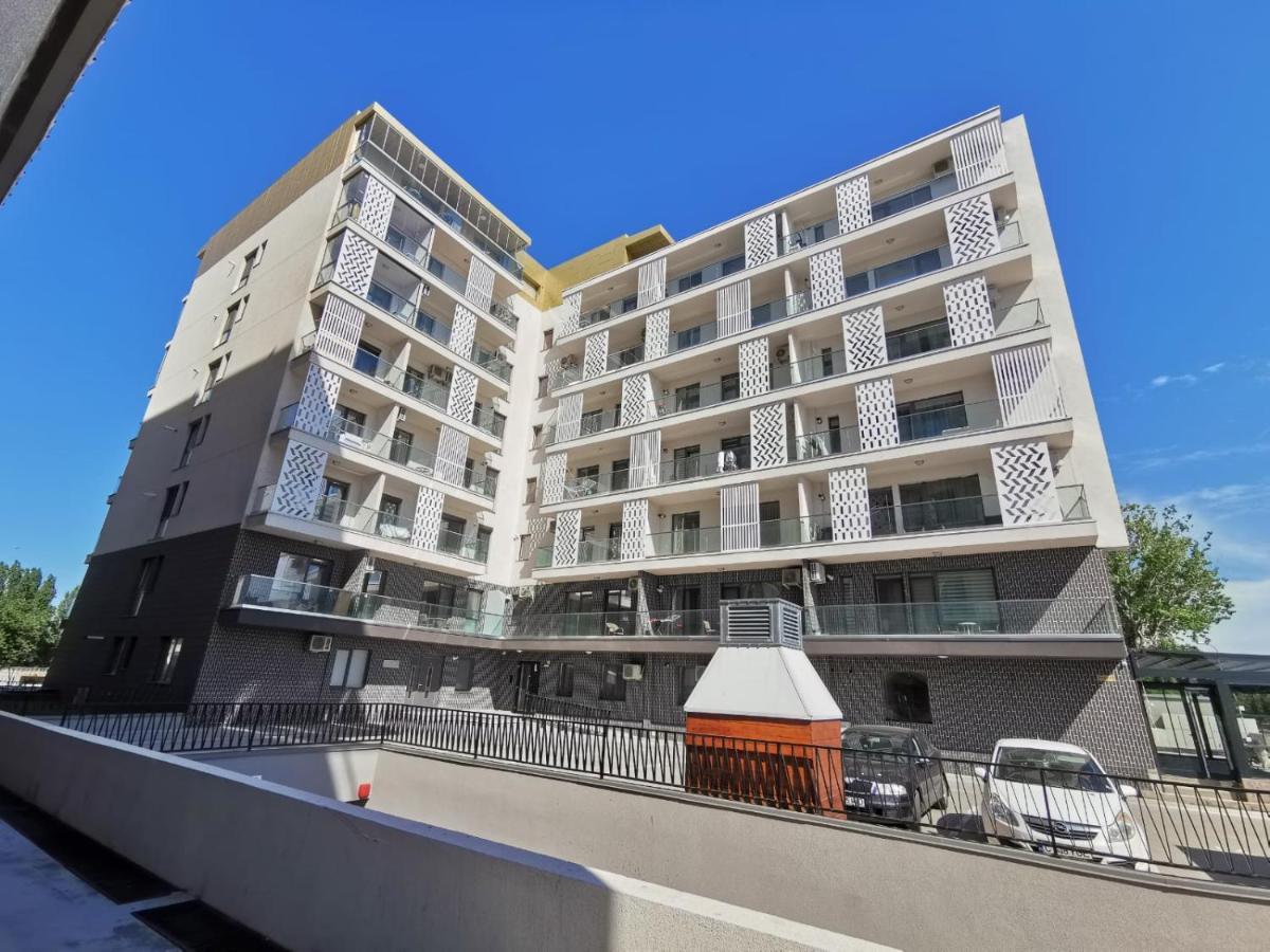 Grand Mamaia Lake Apartments Constanţa Exteriör bild